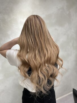 アルマバイロサ(ALMA by ROSA) ハイベージュ×ROSAエクステ70枚/担当:【ギャル仙人】RENTA