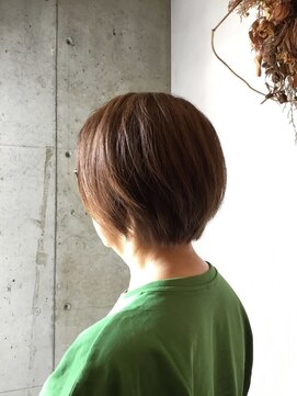 フルーヴ(Fleuve) ふんわり丸み大人ショート♪40代50代60代