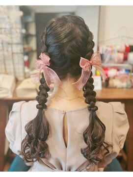 メゾンドミニョン(Maison de Mignon) 編み込みツインテール