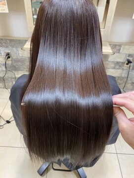 フォリア(Foria) 艶髪/髪質改善カラー