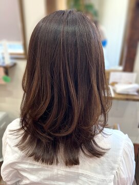 ル コワン ククー(Le coin coucou) 外はねミディアム