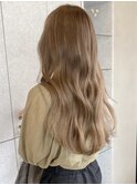 グレージュ切りっぱなしボブ前髪ありミニボブミルクティベージュ