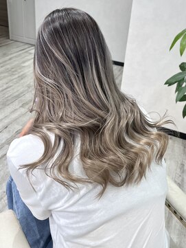 ベルヘアーデザイン 堺東(Belle hair Design) バレイヤージュ/シャドールーツ/外国人風/レイヤーカット/堺東