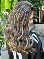 ディモアンド 表参道(Dimo&) xハイライト/イメチェン/ホワイトブロンド/外ハネボブ/美髪/