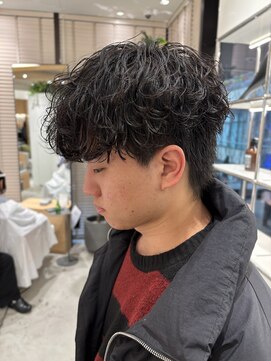 ステアケース 武蔵小杉店(stair:case) ビジネスも行ける大人ナチュラルな緩めシャドウパーマ