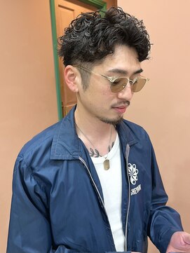 イギー(igggy) メンズパーマ　メンズカット　パーマ　波巻き　ショート