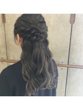 ハニー(HONEY by Chord) 【HONEY×加藤】ハーフアップアレンジ