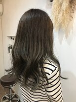 ヘア デザイン 虹いろのはさみ&nbsp;アッシュ系カラー+カット