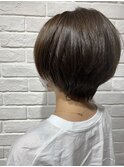 透明感オリーブベージュ×くびれショート
