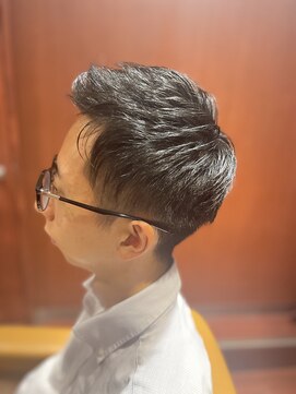 ヘアーモードキクチ 日本橋三越前店 【20代.30代に似合う髪型】日本橋三越前ビジネスヘアスタイル