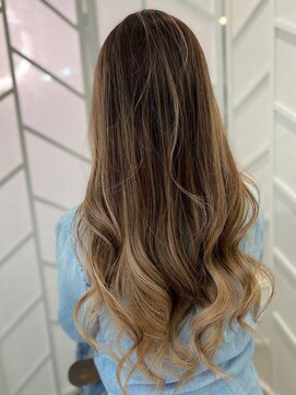 ツムグ 代官山 中目黒(TUMUGU) 30代40代50代ホワイトベージュ大人かわいいヘアショコラアッシュ