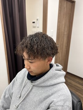 ダンブライズバーバー(DAN BRISE) ツーブロ × ハードスパイラル