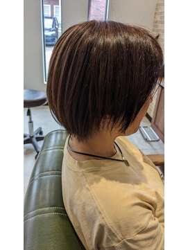 モーネ(Mone) ショートが初めての方にも挑戦しやすい！くびれショート