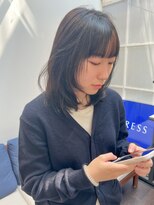 トレス(TRESS)&nbsp;ミディアム　レイヤー　顔周り　前髪　原宿　表参道