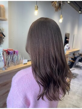 リタ 川崎(rita.) 林　直人　艶髪/イルミナカラー/ミルクティベージュ