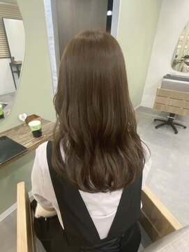 メイ 池袋(mei) ナチュラルアッシュベージュ/アディクシーカラー/透明感