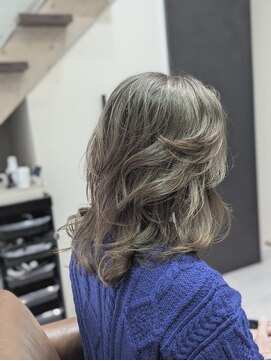 アオ(a-o) マダムの気品は限界を知らない