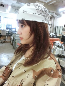 ノラ シブヤ(NORA) ハッシュカットシャギーレイヤーワッフルアイロン茶髪