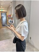YOKE 切りっぱなしボブ大人ボブアッシュグレージュダブルカラー