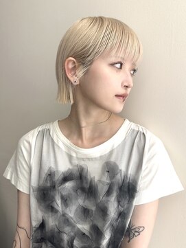 アルテペロ(arte pelo) 【artepelo】ブロンドショートボブ