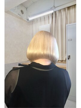 フレームプラス 天王寺あべの店(FRAME+) 【山内貴広】ボブ×ハイトーン