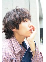 キュー(Cue_)&nbsp;外国人風ゆるっと無造作スパイラルパーマのマッシュウルフ