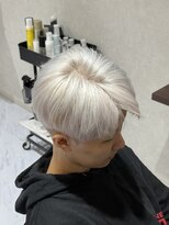 クール 大和八木駅前店(Coeur)&nbsp;奈良/橿原/大和八木/メンズホワイトシルバー