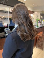 アトレ 梅田店(attrait)&nbsp;上品なブラウンセミロング × 質感を活かしたカット