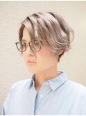 ショートボブ×ハイトーン