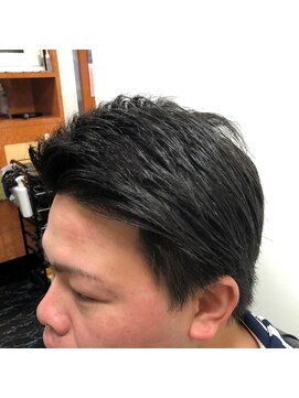 エン フェイバリット ヘアー(en favorite hai) 7：3パートのビジネスマンスタイル