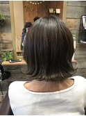 アッシュグレージュ外ハネボブ