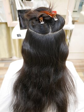 レスキューヘア 首里坂下店 【縮毛矯正専門店】施術前：ハチ上（C様）