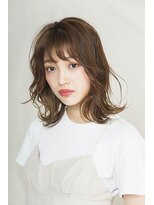 クロエ 目黒(Cloe)&nbsp;ハネ系耳かけウエーブアレンジ