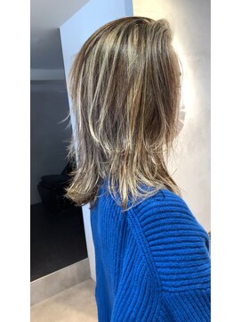 イリ 大阪(ili) ランダムハイライト＿ライトグレー