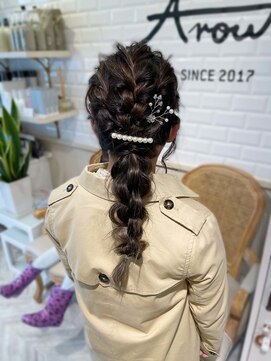 アロート 宮原(Aroute) まとまり感がかわいい長さをいかした編みおろしアレンジ！