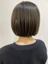 モリオ フロム ロンドン 成増店 【morio成増/米村】ぱっつんボブ オリーブカラー