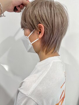 ジジ フィーカ 佐野(Gigi fika) ホワイトグレー