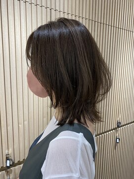 ロンドプロフィール 浦和(Lond profil) 中川陽南子【外ハネくびれミディアムレイヤー韓国風】