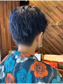 ハンサムショート×ネイビーカラー