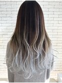グラデーションカラー×ホワイト