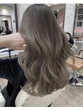 フィガロ ミリー 北生駒店(Figaro Mily) ベージュグレージュ×ロングレイヤーカット