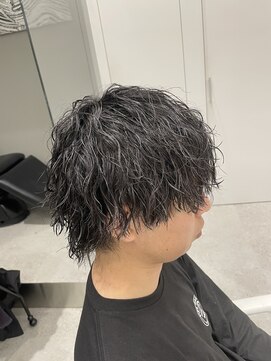 イリ(iLi) 【iLi ×HIRAI】メンズパーマ《立川美容室》