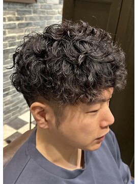 ミリオンバックス 御徒町店(Million Backs) スパイラル/マッシュパーマ/アッシュブラック<理容室>[メンズ]