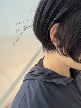 エムドットヘアーサロン(M. hair salon) 【栗本浩司】ブラック×ショートボブ