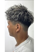 ハイプ(HYPE)&nbsp;波巻き/メッシュ/スキンフェード/学割/白髪染め/縮毛矯正/韓国