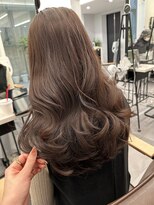 プラチナ(PLATINA)&nbsp;レイヤーカット顔まわり前髪セミロング20代30代40代