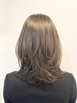 ムード(MOOD,)&nbsp;着物ヘア/大人ガーリー/ダークアッシュ/似合わせカット/銀座駅