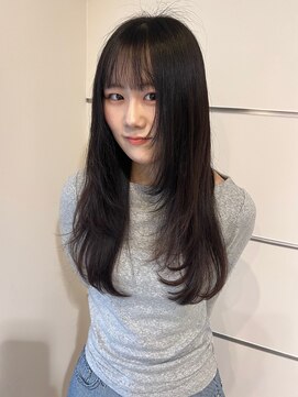 シー(she.) レイヤーカット　ロングレイヤー　　レイヤー