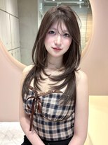 グロー 大宮(GLROW)&nbsp;ハッシュカット　レイヤーカット　顔まわり　グレージュ