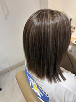 ココア グロウ(COCOA Glow)&nbsp;赤みを抑えた透明感カラーならハイライトがおすすめ！